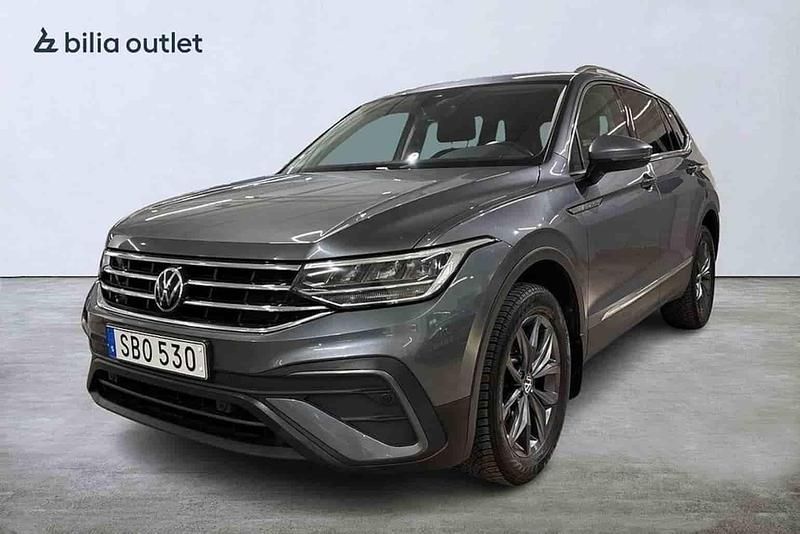 Grå Begagnad 2022 VW Tiguan Allspace SUV | 314 000 kr - Bild 1/1