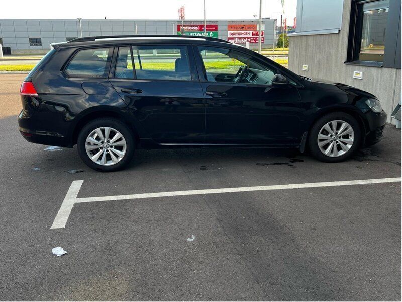 Svart Begagnad 2014 VW Golf VII Kombi | 86 000 kr (Marknadspris) - Bild 1/4
