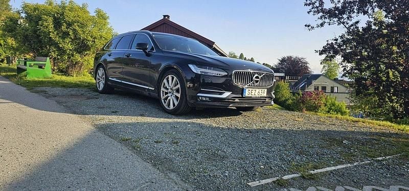 Svart Begagnad 2018 Volvo V90 Inscription Kombi | 269 900 kr (Marknadspris) - Bild 1/4