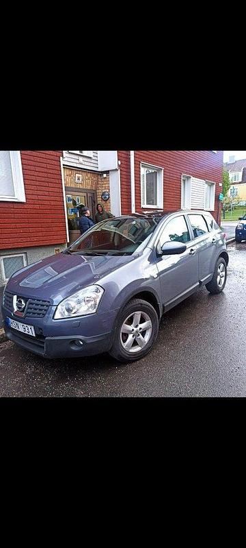 Blå Begagnad 2008 Nissan Qashqai SUV | 20 000 kr (Superpris) - Bild 1/3