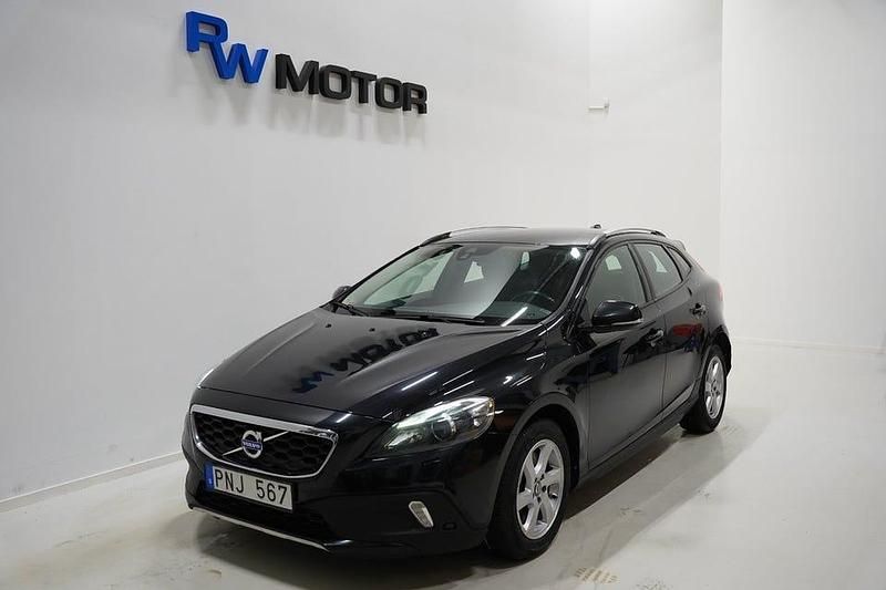 Begagnad Volvo V40 CC 180 HK (132 kW) 2014 Svart Kombi