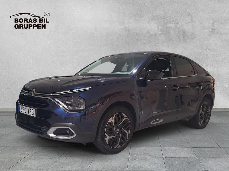 Blå Begagnad 2024 Citroën C4 PureTech Halvkombi | 189 000 kr (Marknadspris) - Bild 1/4