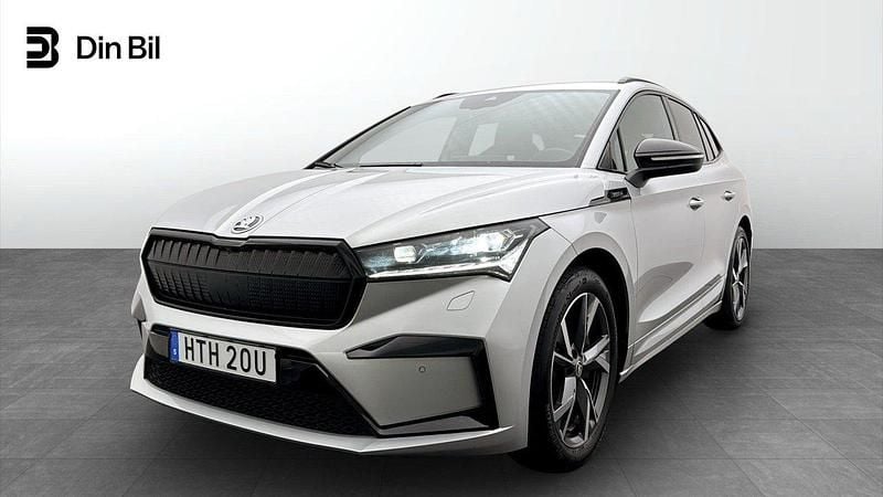 Silver Begagnad 2023 Skoda Enyaq iV SportLine SUV | 389 500 kr (Marknadspris) - Bild 1/4