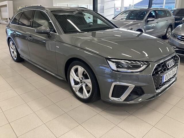 Chronosgrå metallic Begagnad 2024 Audi A4 S-Line Kombi | 429 000 kr (Lite dyr) - Bild 1/4