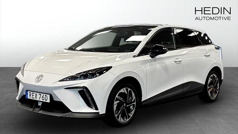 Vit Begagnad 2022 MG MG4 EV Luxury Halvkombi | 234 900 kr (Bra pris) - Bild 1/4