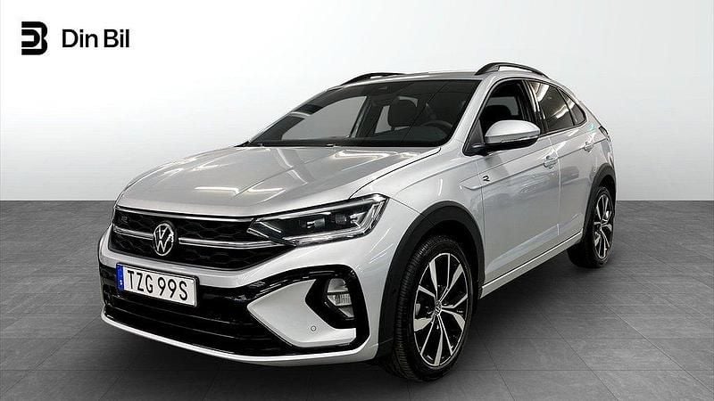 Silver (reflex silver metallic) Begagnad 2025 VW Taigo R-line SUV | 274 900 kr (Marknadspris) - Bild 1/4