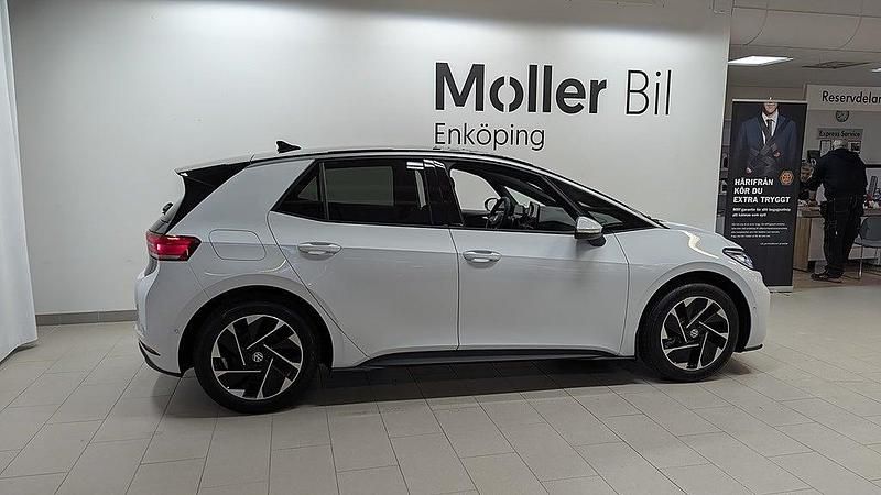 Ny VW ID.3 Pro Performance 239 kW (326 HK) 2026 Vit Halvkombi