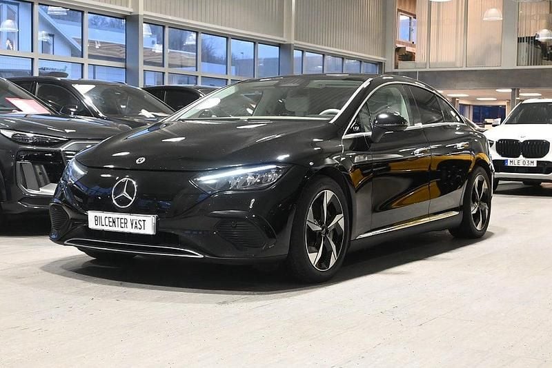 Svart Begagnad 2023 Mercedes EQE300 Avantgarde Sedan | 389 000 kr - Bild 1/4