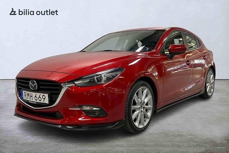 Begagnad Mazda 3 Inclusive 2017 Röd Halvkombi