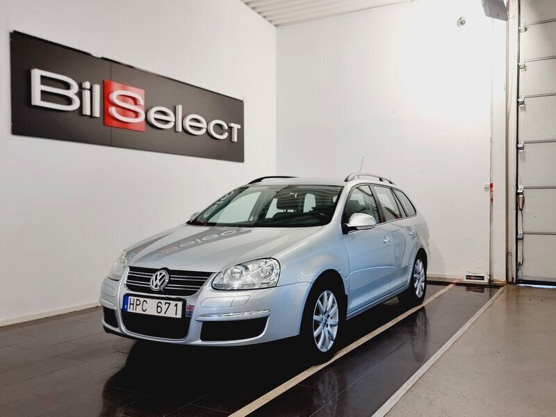 Silver Begagnad 2008 VW Golf Kombi | 29 900 kr (Marknadspris) - Bild 1/4