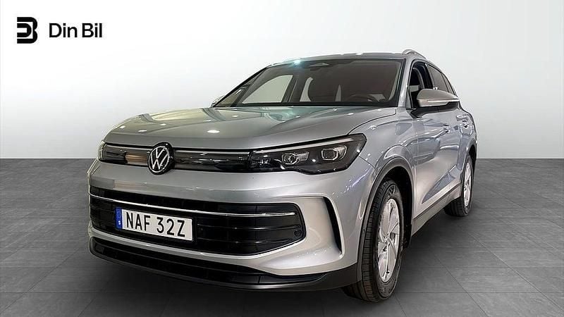 Silver Begagnad 2024 VW Tiguan Edition SUV | 369 900 kr (Lite dyr) - Bild 1/4