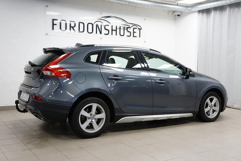 Begagnad Volvo V40 CC Summum 150 HK (110 kW) 2013 Grå Kombi