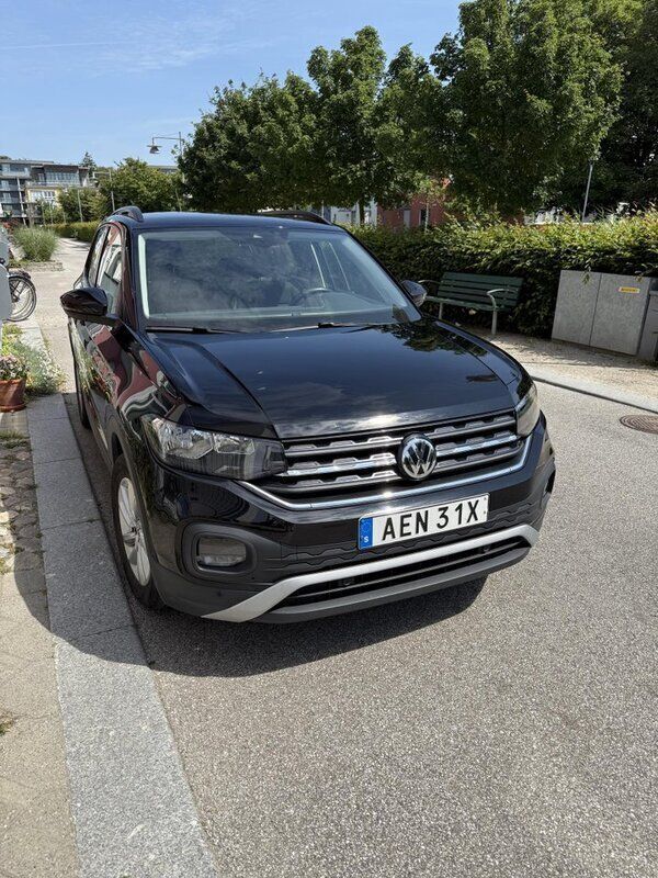 Svart Begagnad 2020 VW T-Cross SUV | 155 000 kr (Bra pris) - Bild 1/4