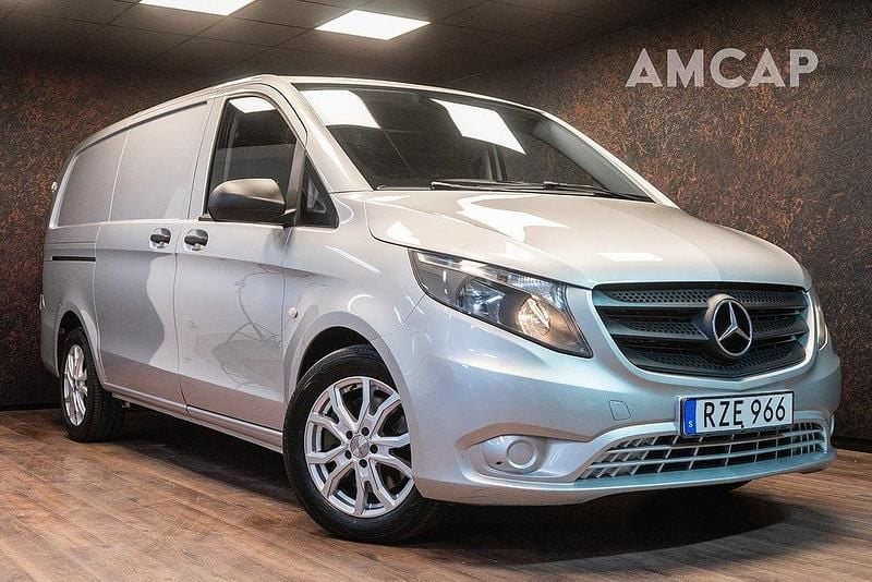 Silver Begagnad 2016 Mercedes Vito Minibuss | 199 500 kr (Bra pris) - Bild 1/4