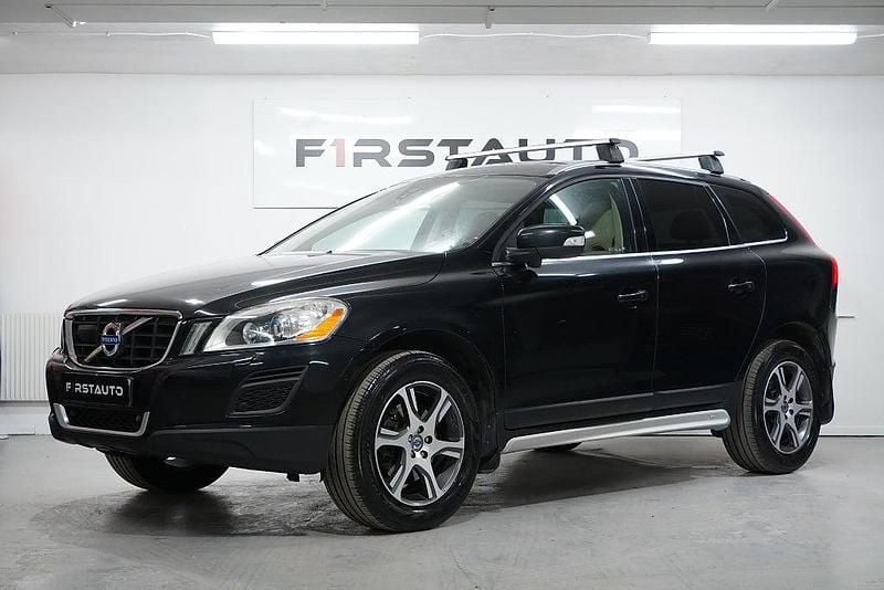 Begagnad Volvo XC60 Summum 215 HK (158 kW) 2011 Svart SUV