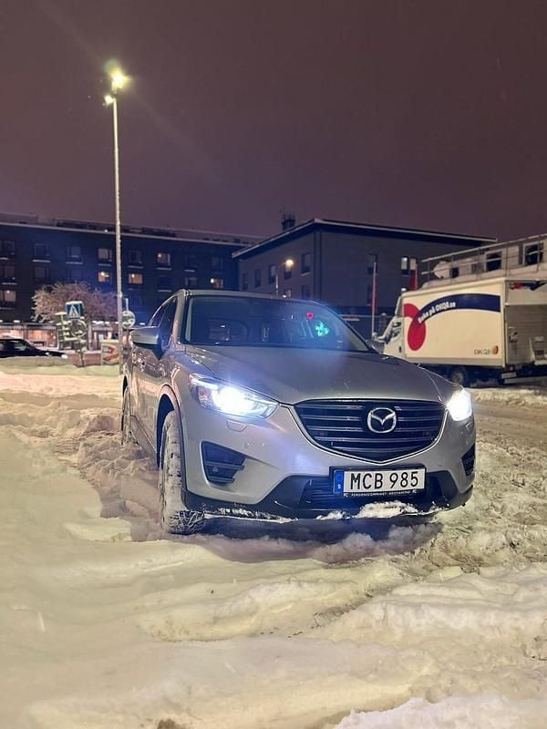 Begagnad 2015 Mazda CX-5 SUV | 100 000 kr (Marknadspris) - Bild 1/4