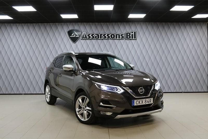 Brun Begagnad 2019 Nissan Qashqai 360º SUV | 169 900 kr (Marknadspris) - Bild 1/4