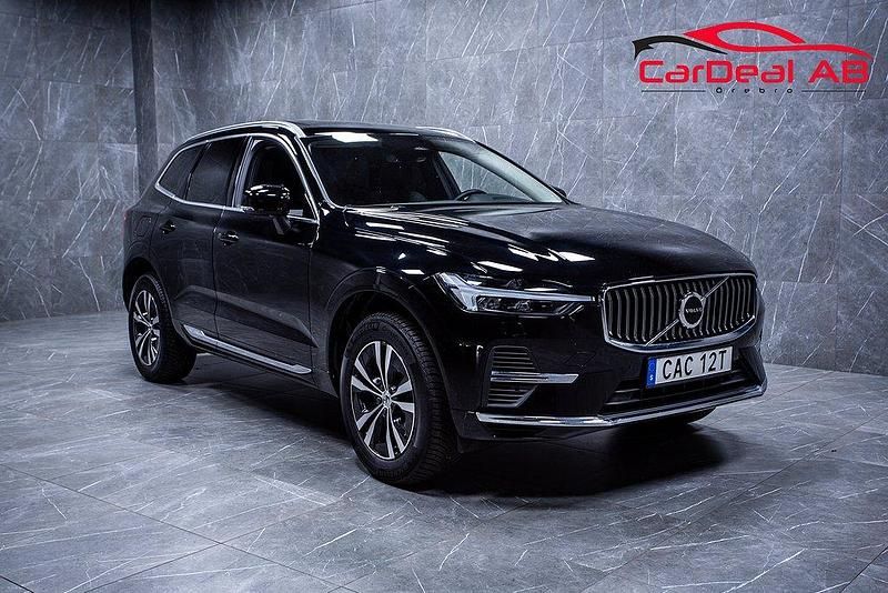 Svart Begagnad 2022 Volvo XC60 Core SUV | 438 800 kr (Bra pris) - Bild 1/4