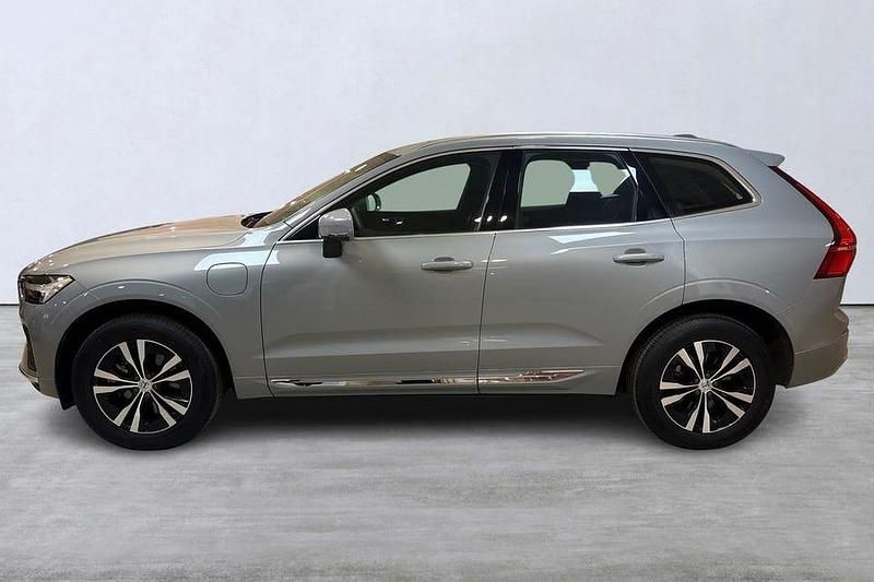 Begagnad Volvo XC60 Core 355 HK (261 kW) 2024 Grå SUV