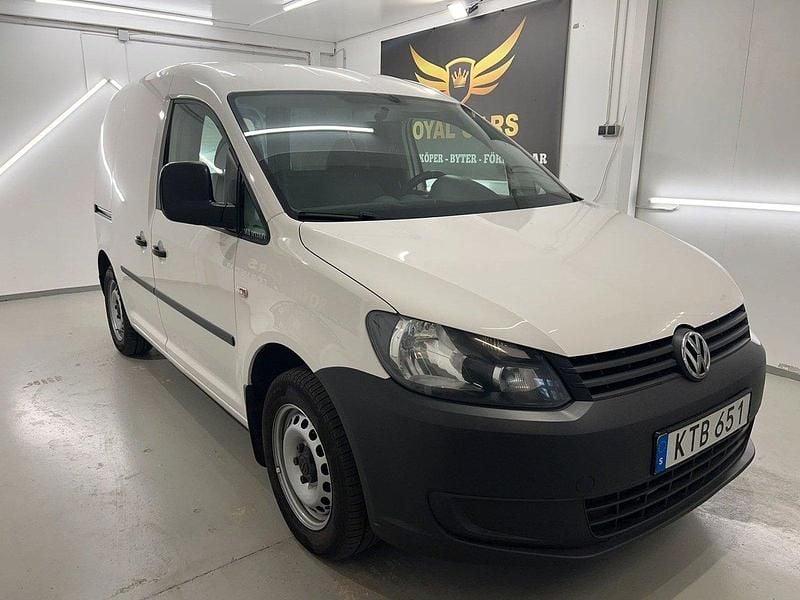 Vit Begagnad 2015 VW Caddy Minibuss | 59 990 kr (Marknadspris) - Bild 1/4