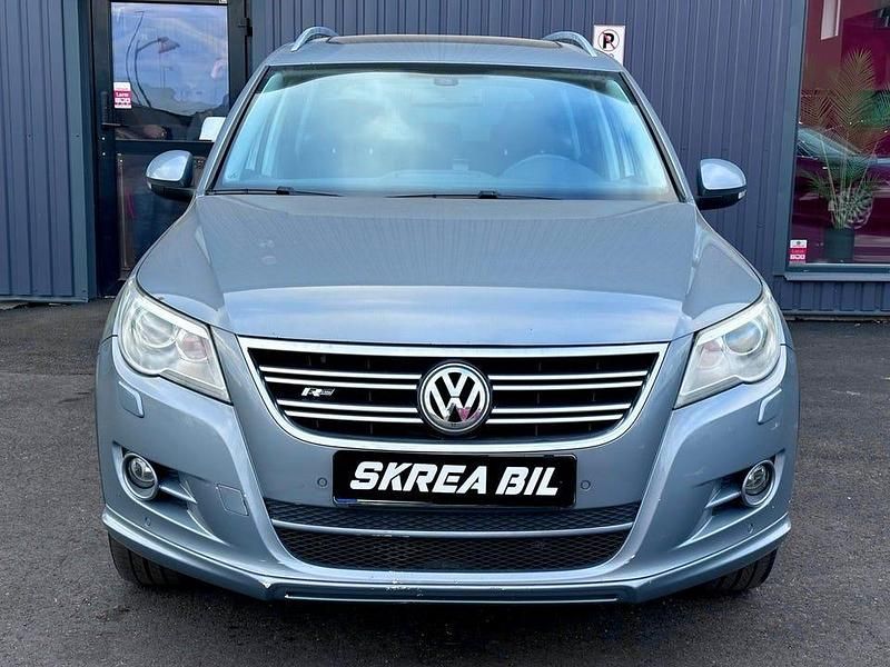Begagnad VW Tiguan R-line 150 HK (110 kW) 2010 Mörkgrå (grå) SUV