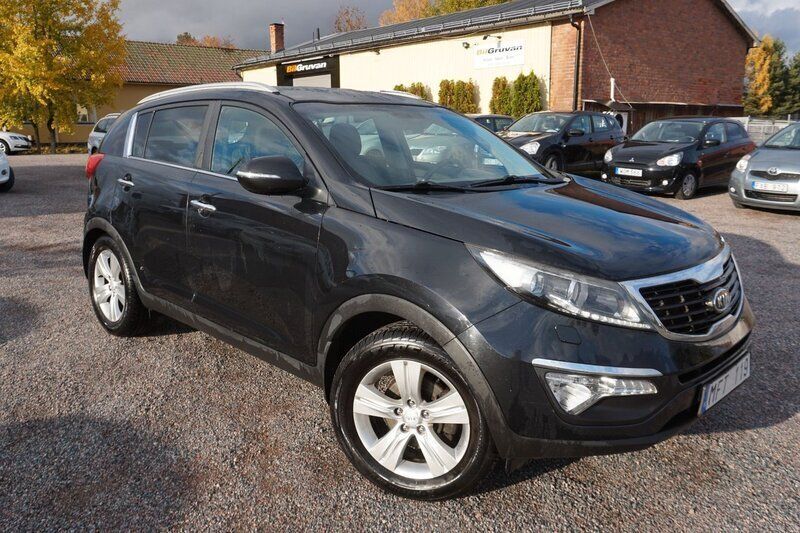 Svart Begagnad 2011 Kia Sportage Comfort SUV | 79 900 kr (Lite dyr) - Bild 1/4