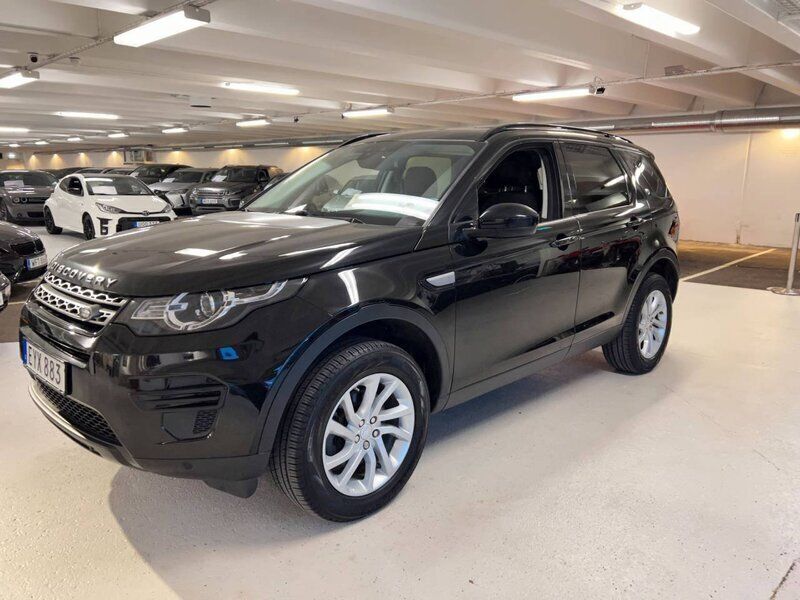 Svart Begagnad 2017 Land Rover Discovery Sport SUV | 299 900 kr (Dyr) - Bild 1/4