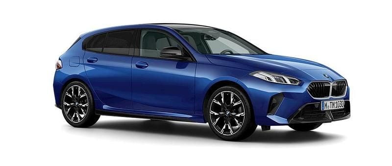 Blå Ny 2025 BMW 120 Halvkombi | 470 900 kr - Bild 1/3