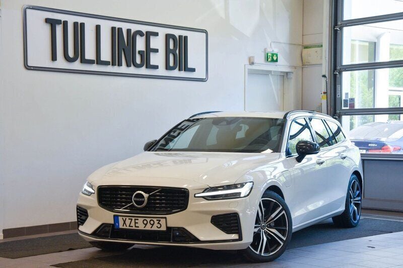 Vit Begagnad 2020 Volvo V60 R-Design Kombi | 319 900 kr (Bra pris) - Bild 1/4