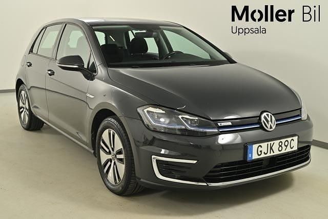 Grå Begagnad 2020 VW e-Golf Halvkombi | 184 000 kr (Marknadspris) - Bild 1/4