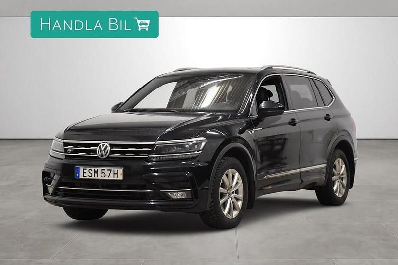 Svart Begagnad 2018 VW Tiguan Allspace R-line SUV | 299 800 kr (Marknadspris) - Bild 1/4