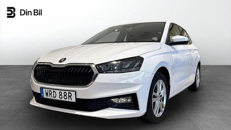 Vit Begagnad 2022 Skoda Fabia Style Halvkombi | 224 900 kr (Lite dyr) - Bild 1/4