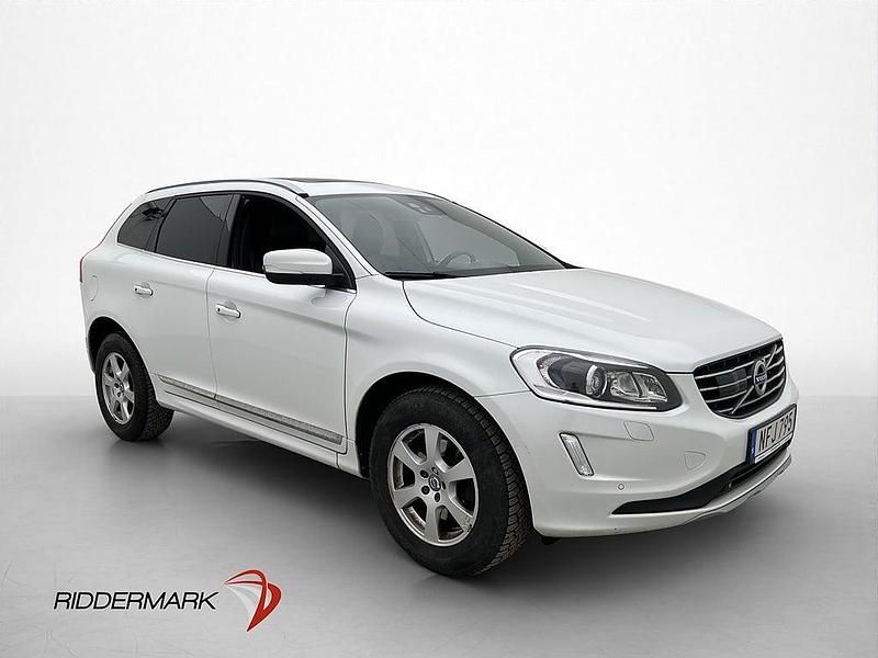 Begagnad Volvo XC60 Summum 190 HK (139 kW) 2016 Vit SUV