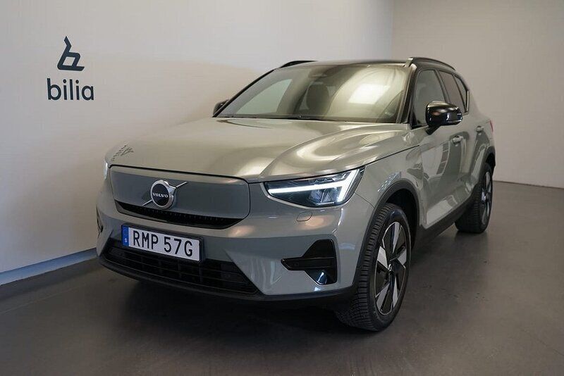 Grön Begagnad 2024 Volvo XC40 Core SUV | 409 500 kr - Bild 1/3