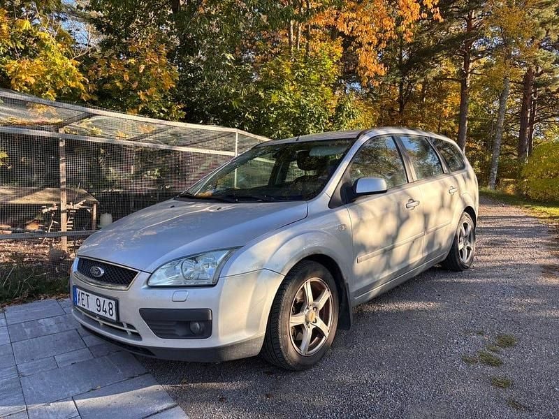 Begagnad 2006 Ford Focus Kombi | 10 000 kr (Bra pris) - Bild 1/4