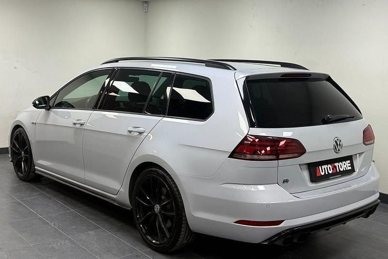Begagnad VW Golf VII R 310 HK (228 kW) 2017 Ljusgrå Kombi