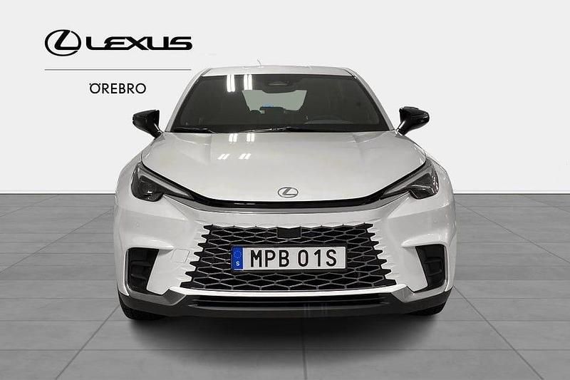 Begagnad Lexus LBX 137 HK (100 kW) 2024 Vit SUV