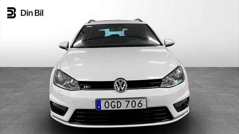 Begagnad VW Golf VII 150 HK (110 kW) 2016 Vit Kombi