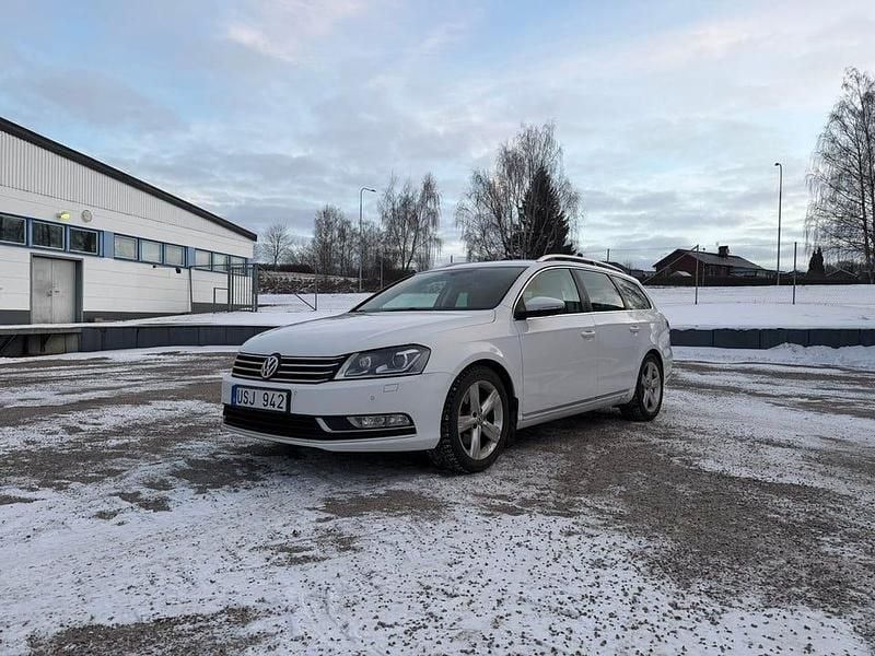 Begagnad VW Passat GT 170 HK (125 kW) 2012 Vit Kombi