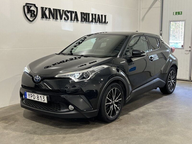 Svart Begagnad 2017 Toyota C-HR Executive SUV | 189 400 kr (Marknadspris) - Bild 1/4