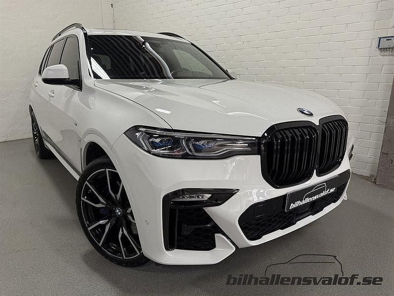 Vit Begagnad 2019 BMW X7 M Sport SUV | 709 900 kr (Marknadspris) - Bild 1/4
