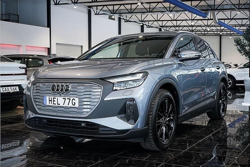 Blå Begagnad 2022 Audi Q4 e-tron Proline SUV | 339 500 kr (Marknadspris) - Bild 1/4