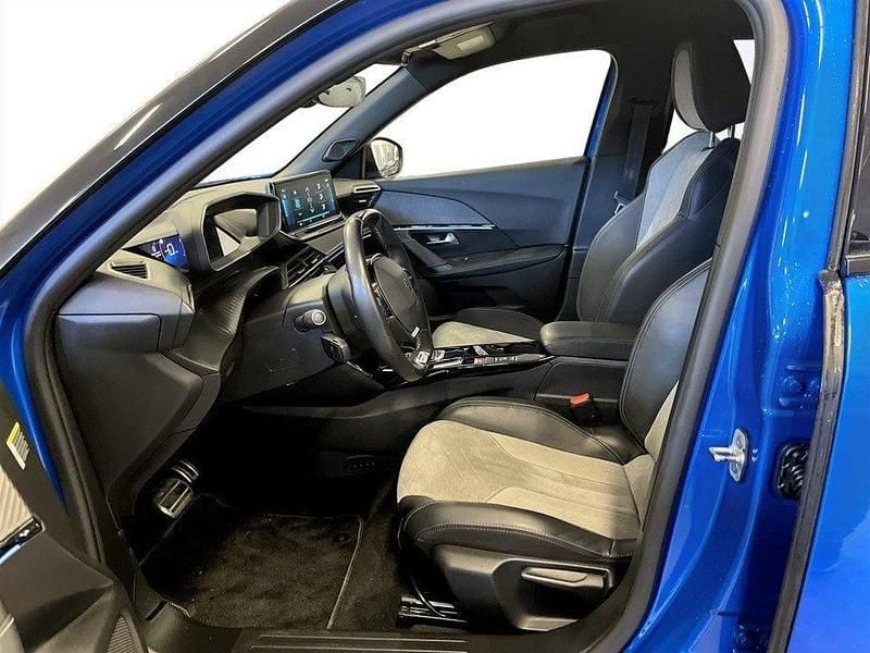 Begagnad Peugeot e-2008 GT 100 kW (136 HK) 2021 Blå SUV