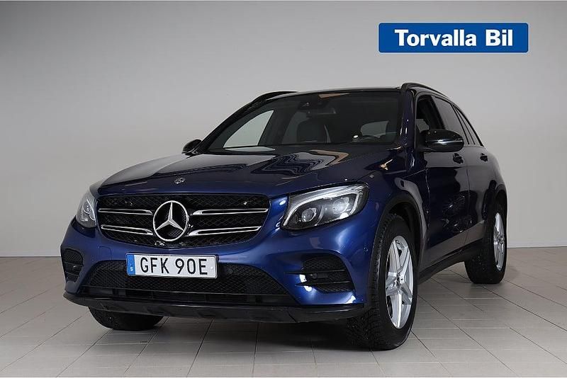 Blå Begagnad 2019 Mercedes GLC220 AMG SUV | 329 900 kr (Marknadspris) - Bild 1/3
