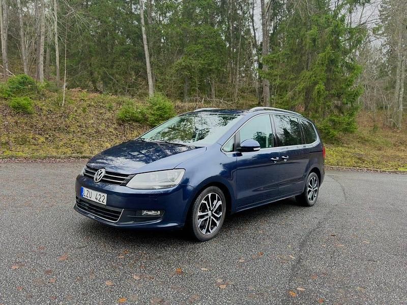 Begagnad VW Sharan 150 HK (110 kW) 2011 Minibuss
