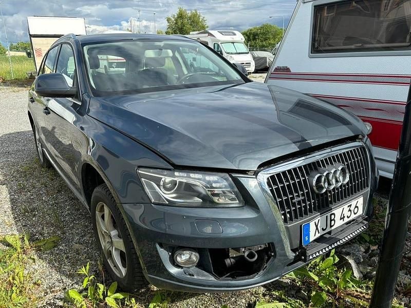 Begagnad Audi Q5 211 HK (155 kW) 2010 Grå metallic SUV