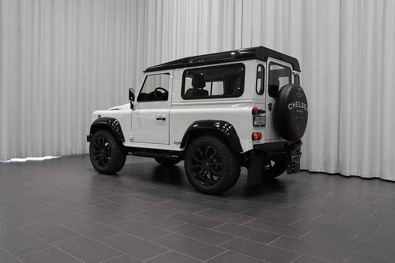 Begagnad Land Rover Defender 122 HK (89 kW) 2009 Vit Kombi