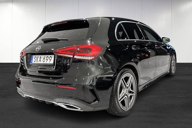 Begagnad Mercedes A180 AMG line 136 HK (100 kW) 2018 Svart Kombi