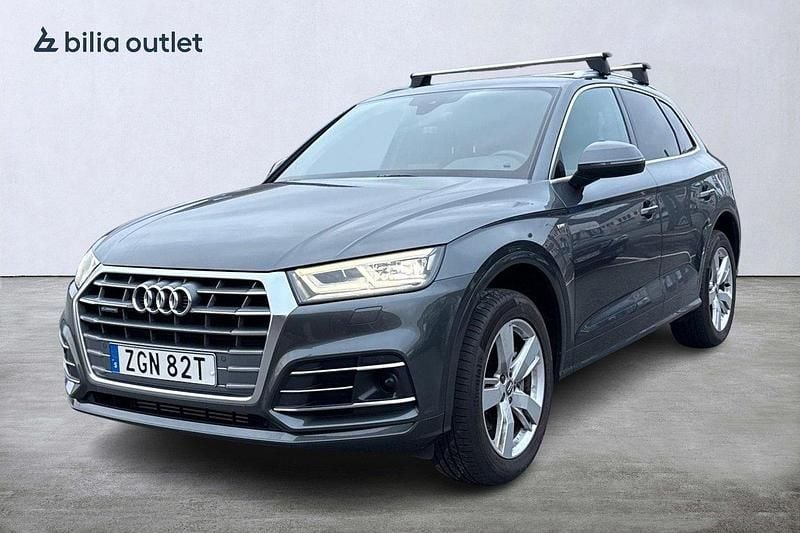 Grå Begagnad 2019 Audi Q5 S-Line SUV | 374 900 kr (Marknadspris) - Bild 1/4