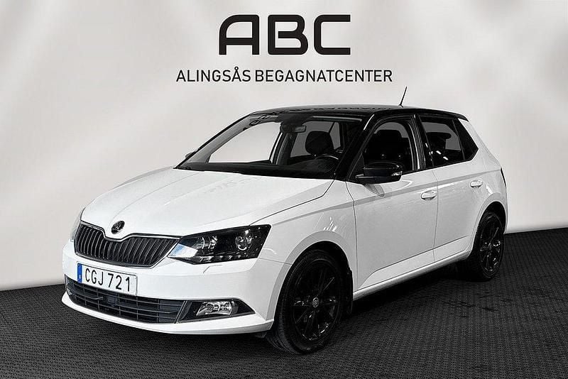 Vit Begagnad 2018 Skoda Fabia Style Halvkombi | 104 900 kr (Marknadspris) - Bild 1/4